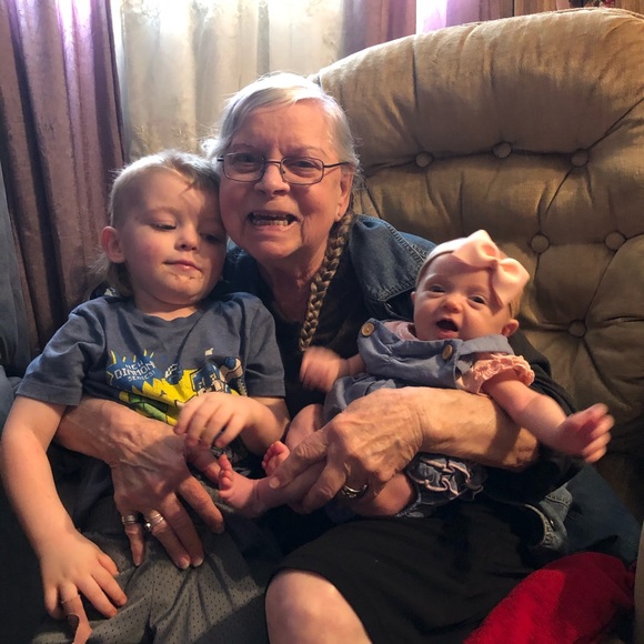 Meet your Posher, Kate - Picture 5 of 7